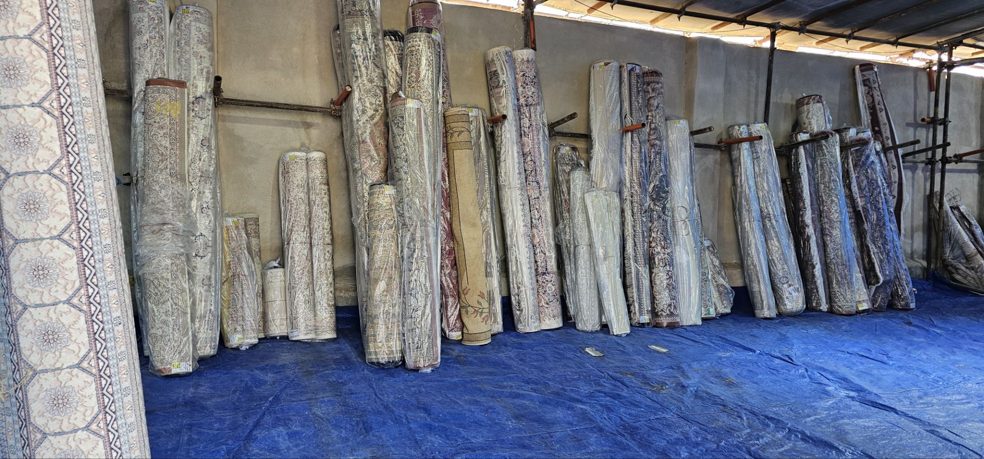 بسته بندی سیلیکونی فرش ها قبل از تحویل